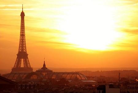 Eiffel de TeleAdhesivo